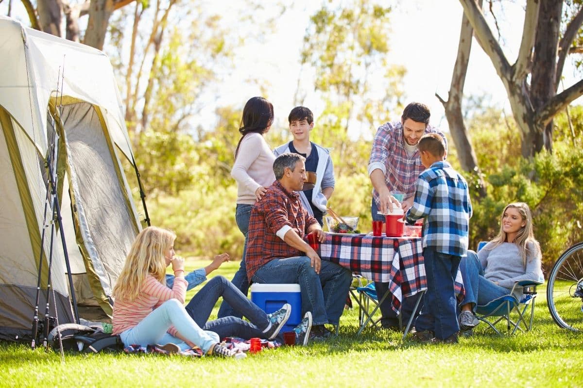 Top Family Bonding Activities to Strengthen Your Relationships